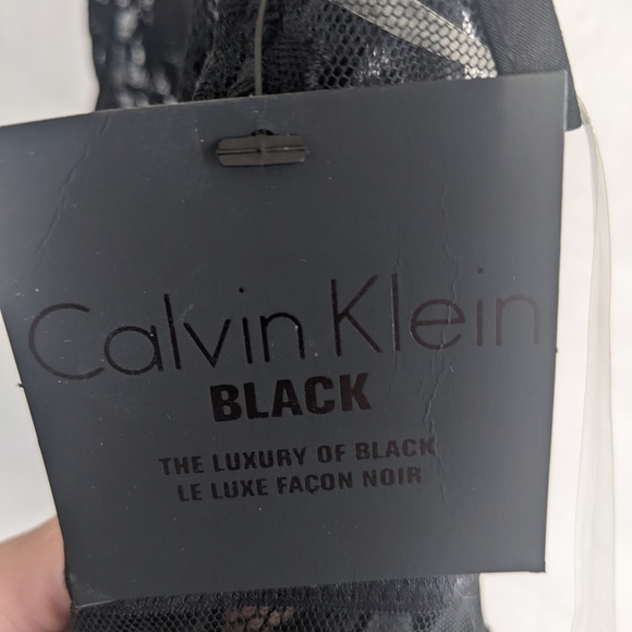 Calvin Klein Lacey Black Slip - Picture 2 of 4